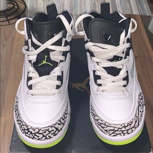 Brand New Boys Jordan Spizike